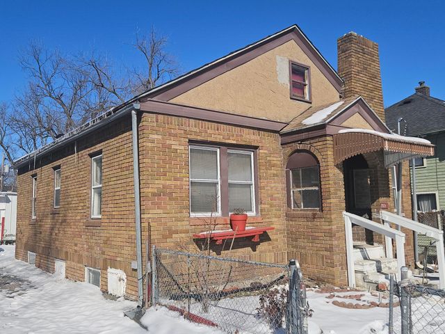 2819 School Street, Des Moines, IA 50311