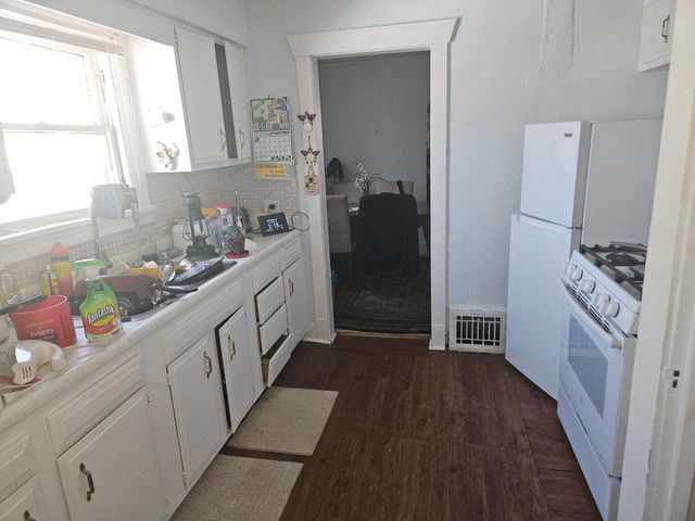 2819 School Street, Des Moines, IA 50311