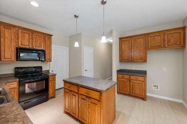 104 Whipperwill Way, Red Oak, TX 75154