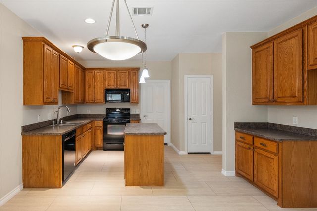 104 Whipperwill Way, Red Oak, TX 75154