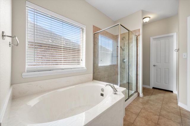 104 Whipperwill Way, Red Oak, TX 75154