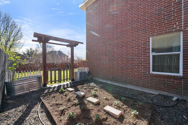 104 Whipperwill Way, Red Oak, TX 75154