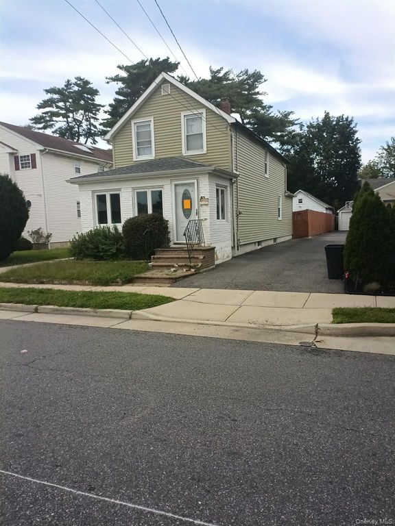 57 Robinwood Avenue, Hempstead, NY 11550 — photo 2