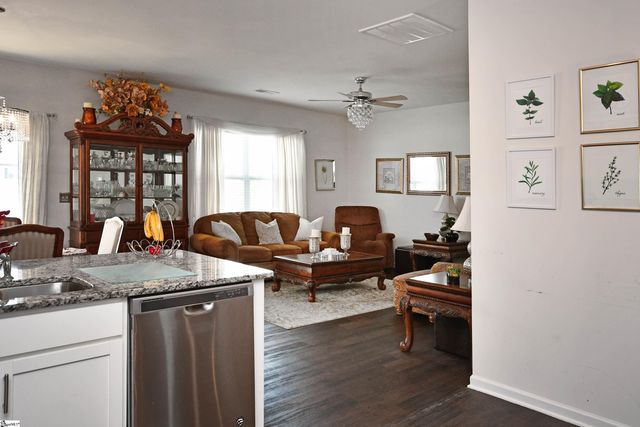 421 Bucky Drive, Woodruff, SC 29388