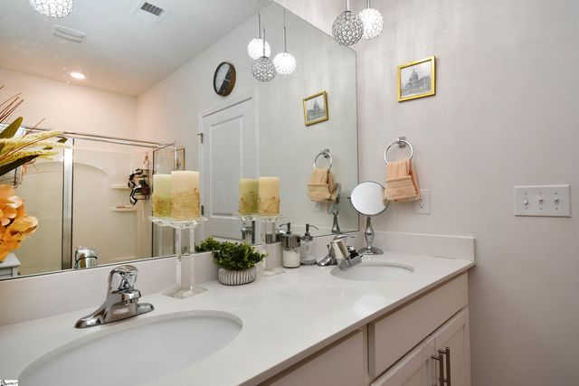 421 Bucky Drive, Woodruff, SC 29388