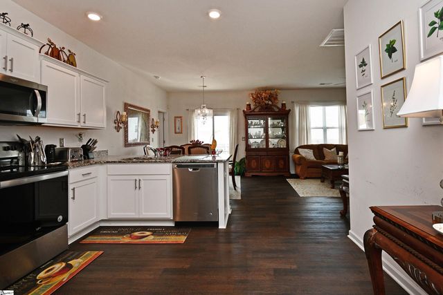 421 Bucky Drive, Woodruff, SC 29388