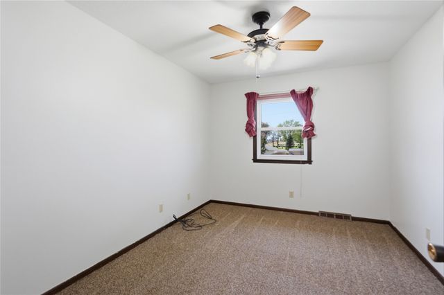 625 Schaffer Boulevard, Pleasant Hill, IA 50327