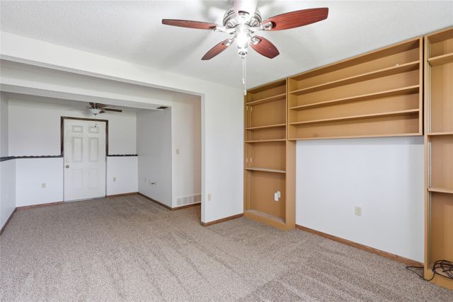 625 Schaffer Boulevard, Pleasant Hill, IA 50327