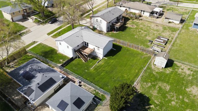 625 Schaffer Boulevard, Pleasant Hill, IA 50327