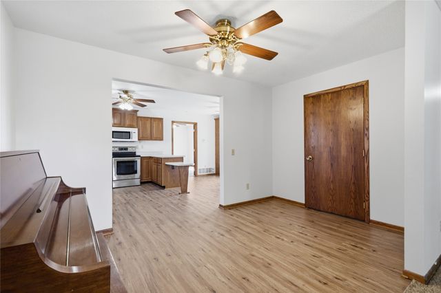 625 Schaffer Boulevard, Pleasant Hill, IA 50327