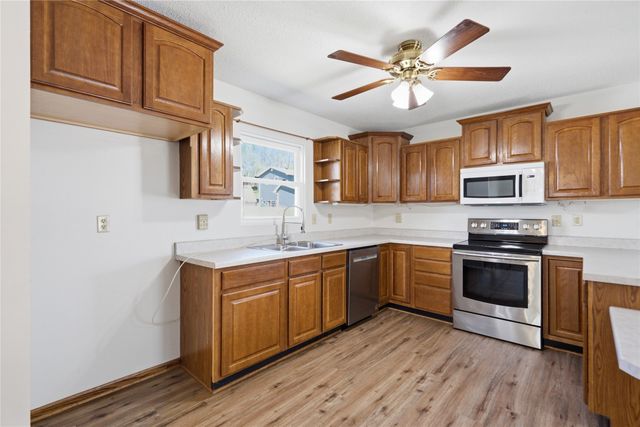 625 Schaffer Boulevard, Pleasant Hill, IA 50327