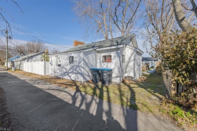 117 Tappan AVE, Hampton, VA 23664