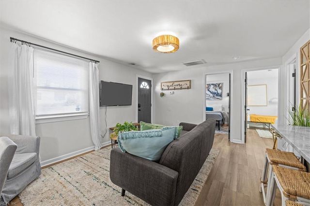 117 Tappan AVE, Hampton, VA 23664