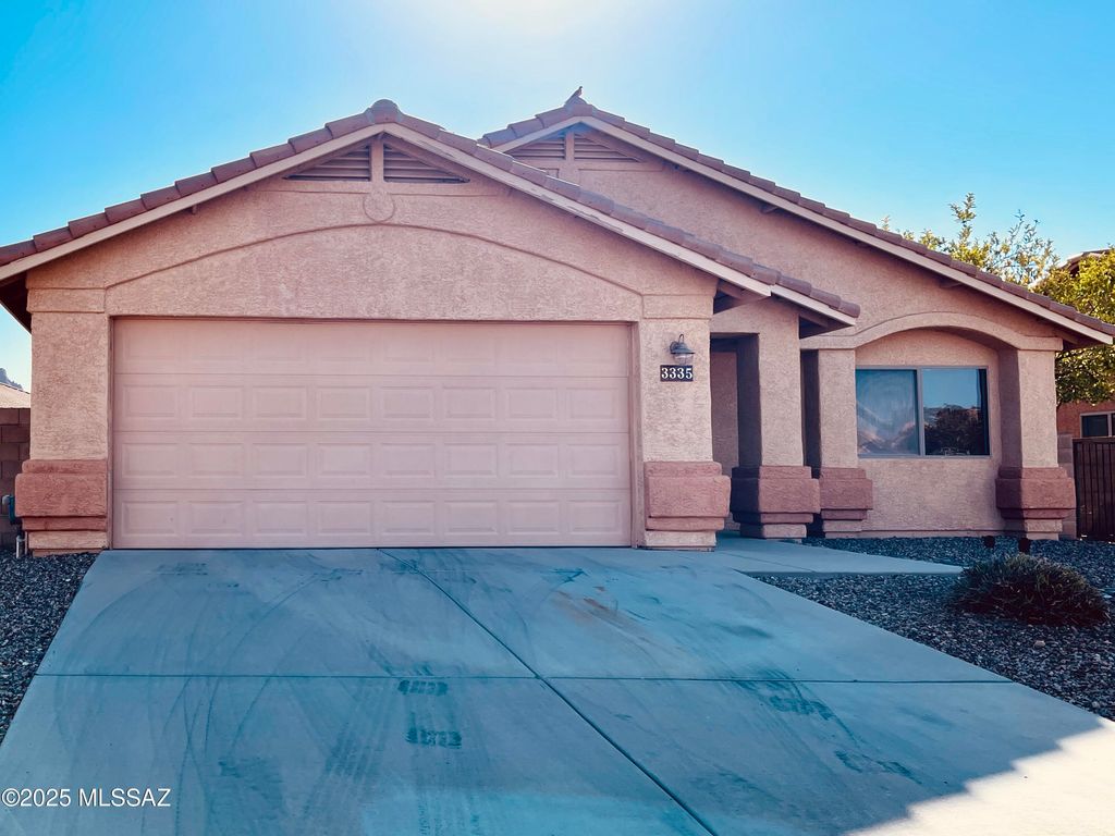 3335 S Rainburst Place, Tucson, AZ 85713