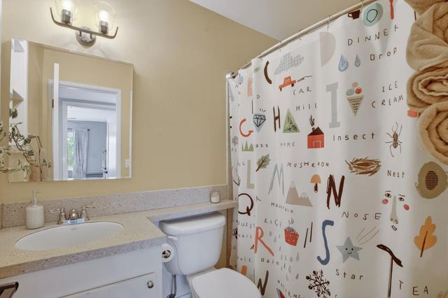 2374 Via Camino Ave, Carmichael, CA 95608