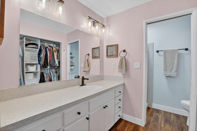 2374 Via Camino Ave, Carmichael, CA 95608