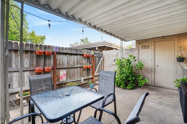 2374 Via Camino Ave, Carmichael, CA 95608
