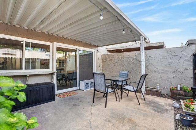 2374 Via Camino Ave, Carmichael, CA 95608