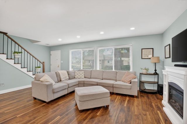 2374 Via Camino Ave, Carmichael, CA 95608