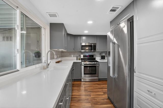 2374 Via Camino Ave, Carmichael, CA 95608