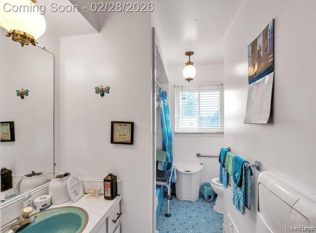 15220 Garfield B, Redford Charter Township, MI 48239