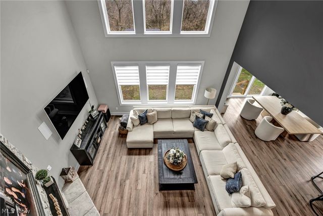 2818 Weeping Pine Drive, Medina, OH 44256