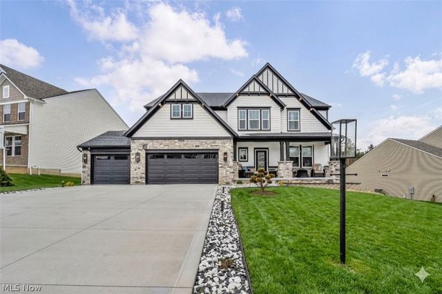 2818 Weeping Pine Drive, Medina, OH 44256