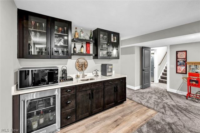 2818 Weeping Pine Drive, Medina, OH 44256