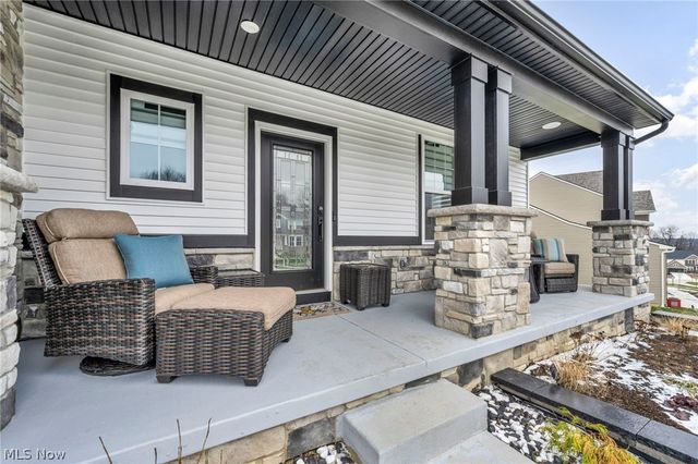 2818 Weeping Pine Drive, Medina, OH 44256