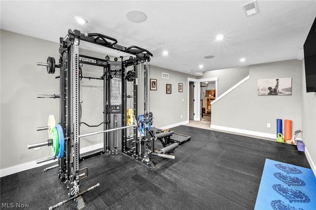 2818 Weeping Pine Drive, Medina, OH 44256