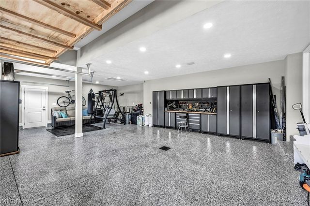 2818 Weeping Pine Drive, Medina, OH 44256