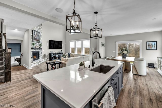 2818 Weeping Pine Drive, Medina, OH 44256