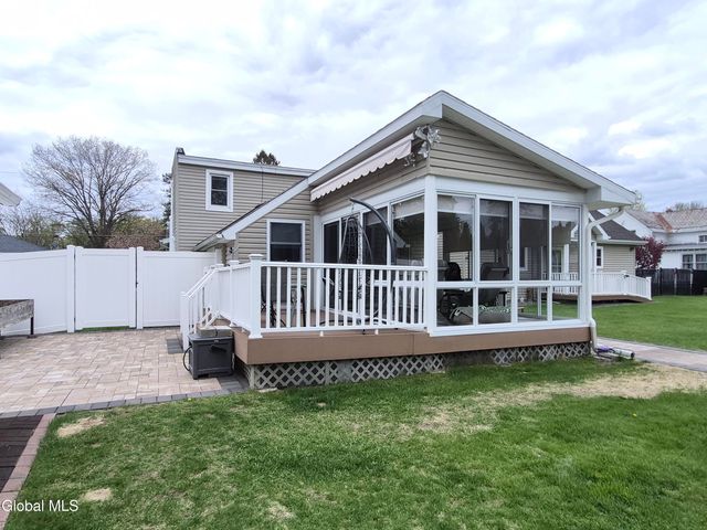 4 Ferris Street, Hudson Falls, NY 12839