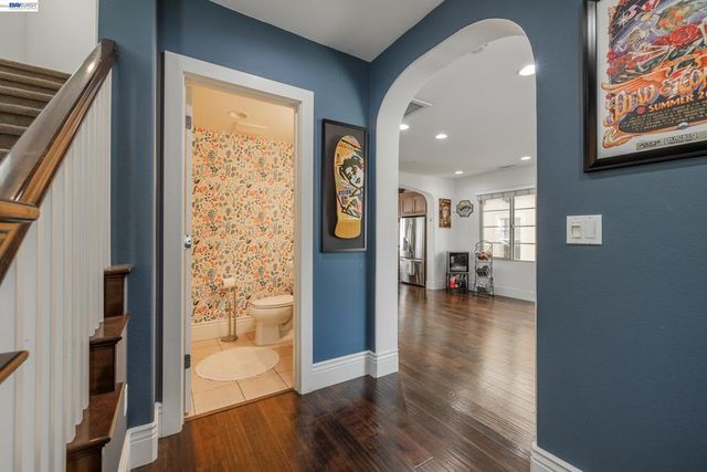 908 Smith Ln, Milpitas, CA 95035