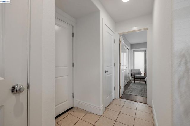 908 Smith Ln, Milpitas, CA 95035