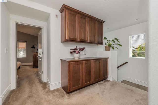 908 Smith Ln, Milpitas, CA 95035