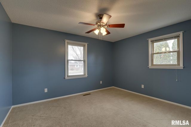 1601 S 30TH Street, Quincy, IL 62301