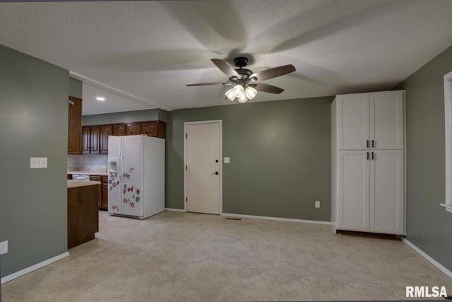 1601 S 30TH Street, Quincy, IL 62301