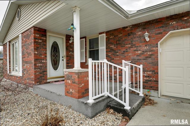 1601 S 30TH Street, Quincy, IL 62301