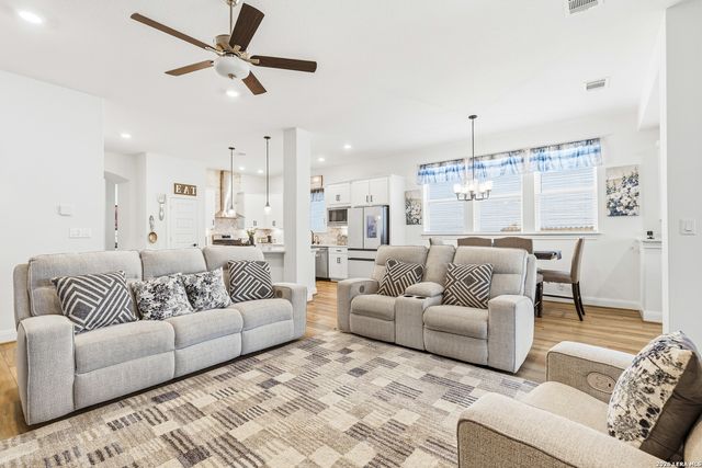12439 Lanthimos, San Antonio, TX 78254