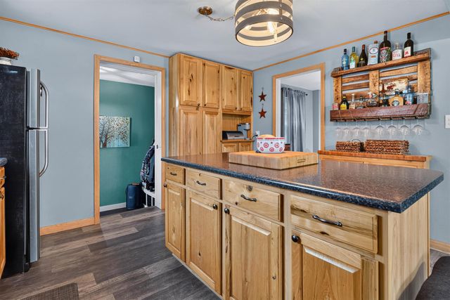 711 Bishop Avenue, Waterloo, IA 50707
