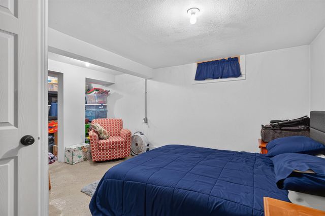 711 Bishop Avenue, Waterloo, IA 50707