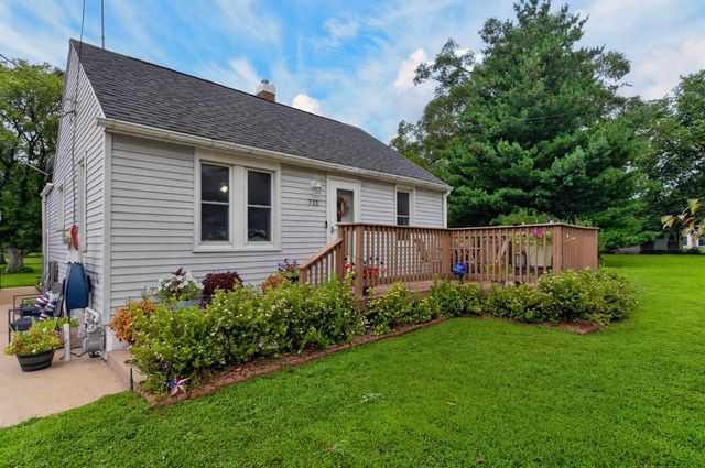 711 Bishop Avenue, Waterloo, IA 50707