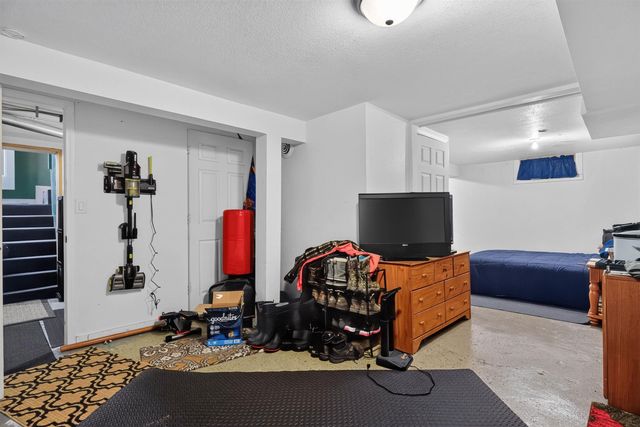 711 Bishop Avenue, Waterloo, IA 50707