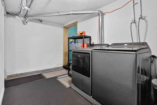 711 Bishop Avenue, Waterloo, IA 50707