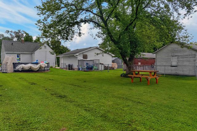 711 Bishop Avenue, Waterloo, IA 50707