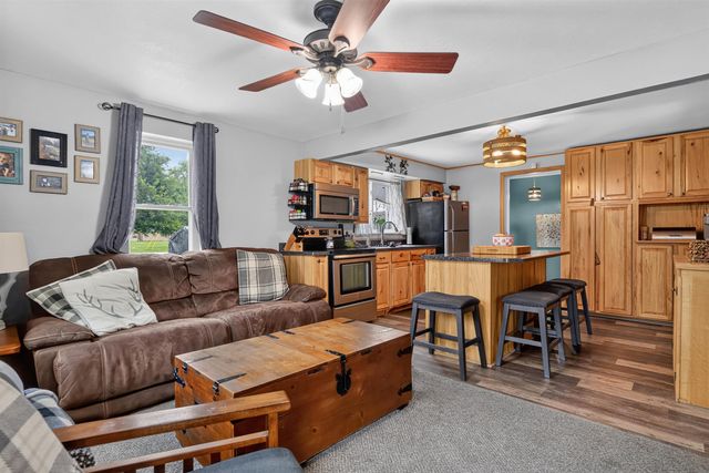 711 Bishop Avenue, Waterloo, IA 50707