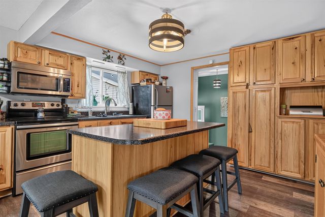 711 Bishop Avenue, Waterloo, IA 50707