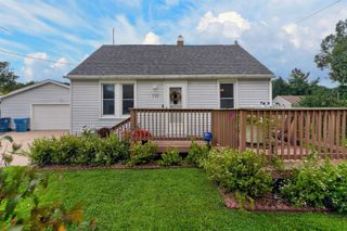 711 Bishop Avenue, Waterloo, IA 50707
