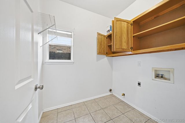 3808 W Detroit Street, Broken Arrow, OK 74012